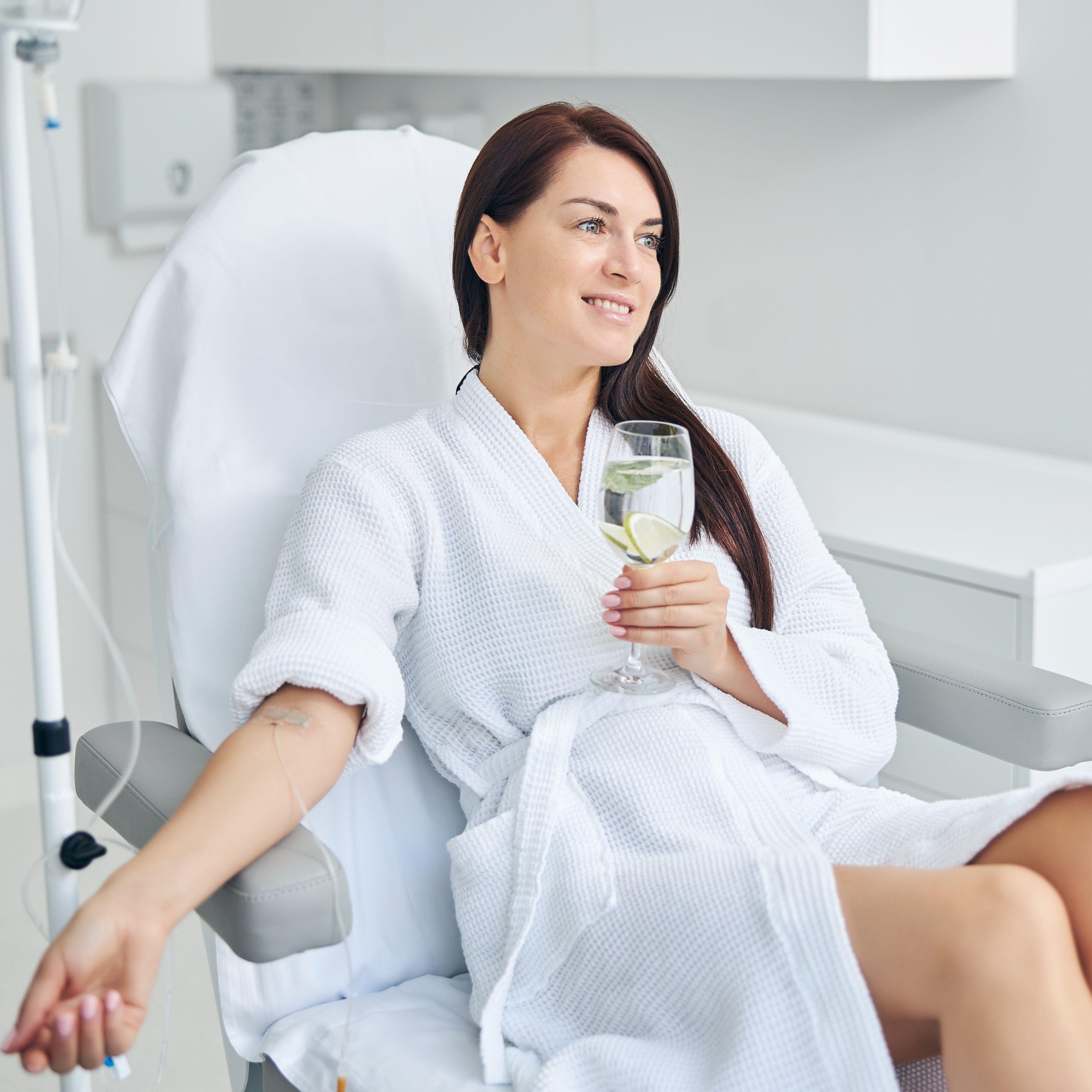 Pacjentka podczas wizyty w VITA GLOW CLINIC w Poznaniu